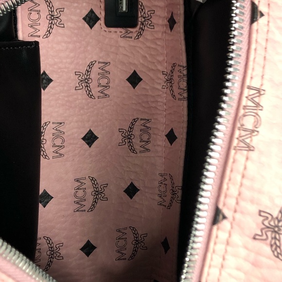 MCM X WIZPAK BOOKBAG (AUTHENTICATED) - Picture 5 of 6